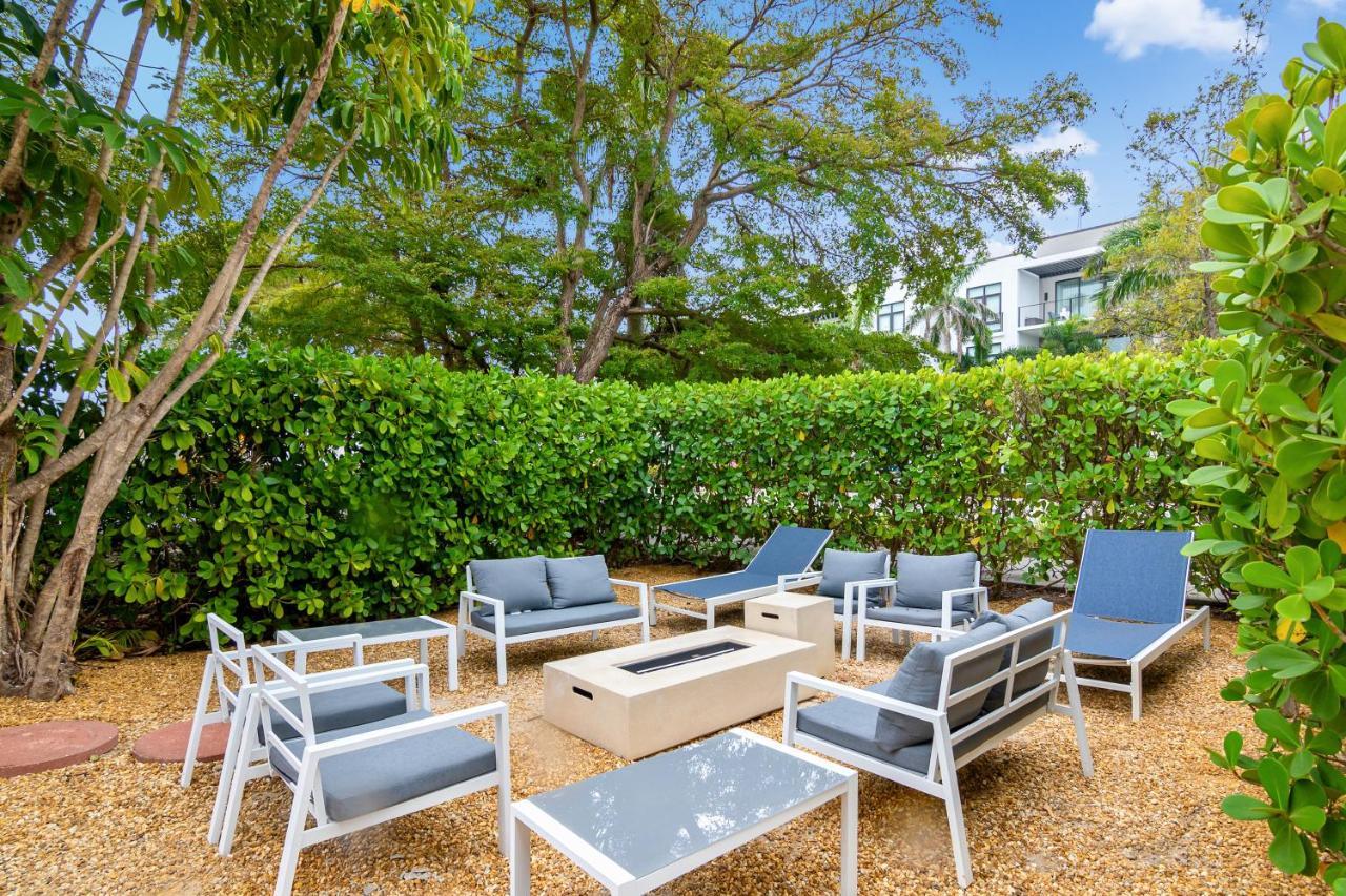 Tropical Oasis 809 Apartment Naples Luaran gambar